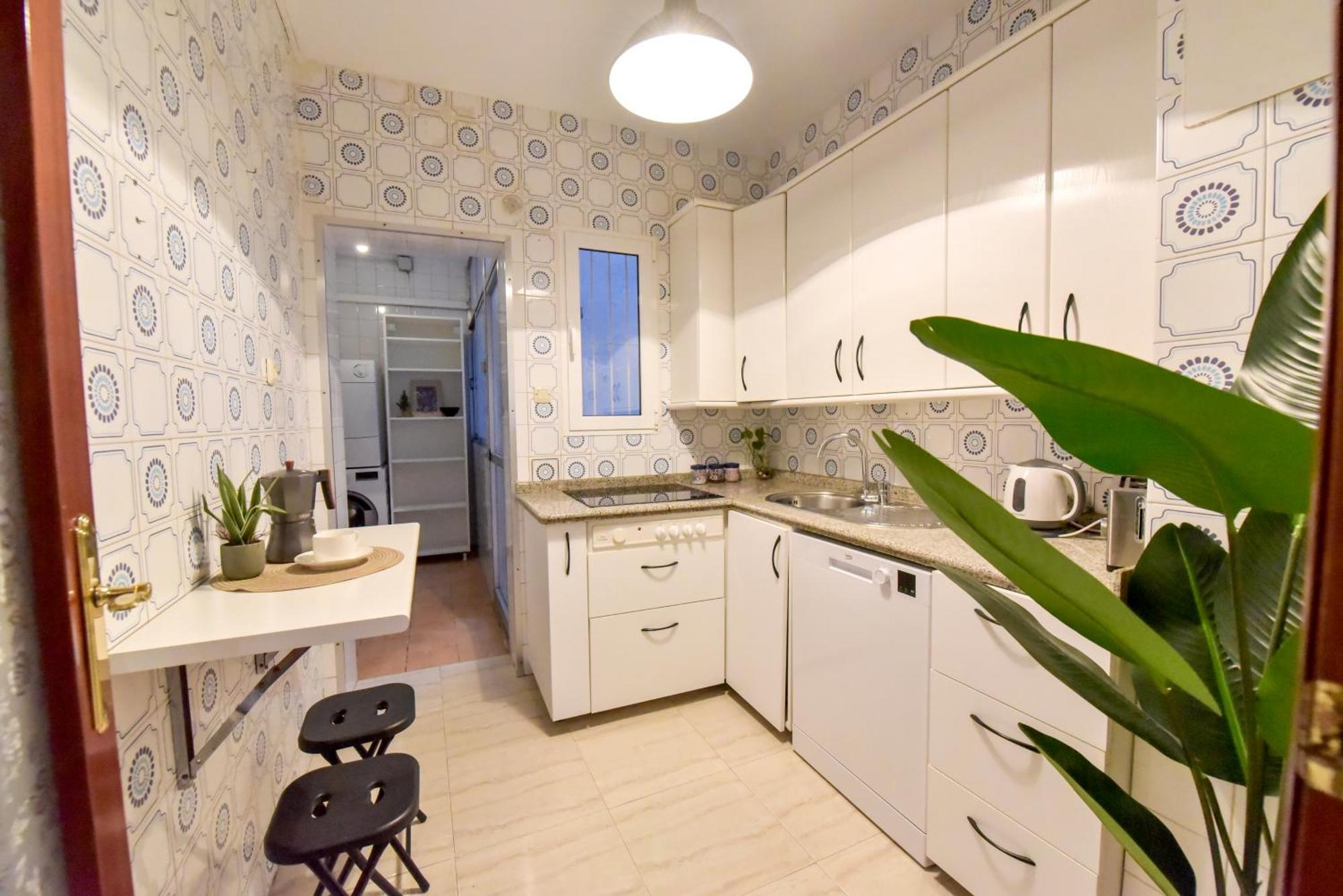 Apartment Large Functional Apartment! Seville